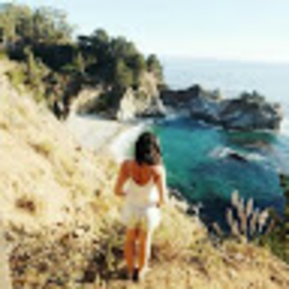 Meet your Posher, Jennifer - Picture 1 of 1